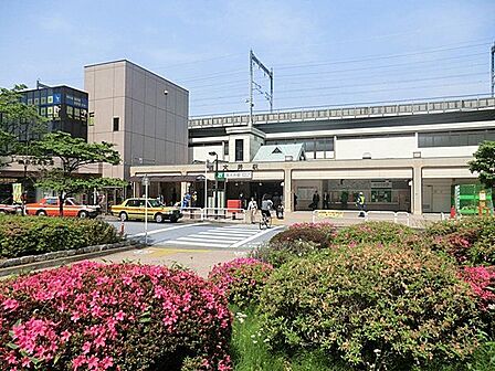 西大井駅(横須賀線・湘南新宿ライン、相鉄・JR直通線) 徒歩8分。 590m