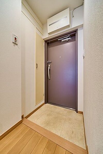 玄関を拡大表示
