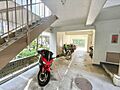 バイク置場です...