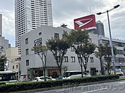 大阪ダイハツ販売本社 徒歩11分。 830m