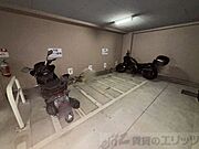 バイク駐車場
