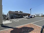 セブンイレブン吹田東御旅町店 徒歩2分。 130m