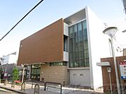 吹田市立千里丘図書館 徒歩56分。 4460m
