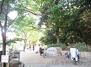 片山公園 徒歩16分。 1280m