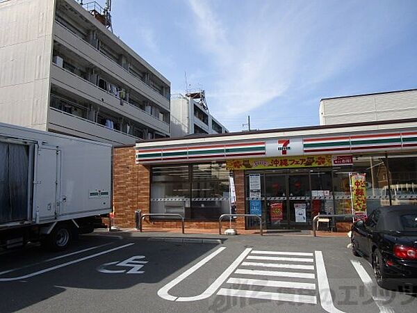 画像9:セブンイレブン茨木東奈良店 徒歩18分。 1440m