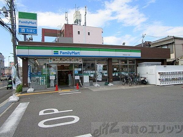 画像28:ファミリーマート　正雀3丁目店 徒歩15分。 1130m