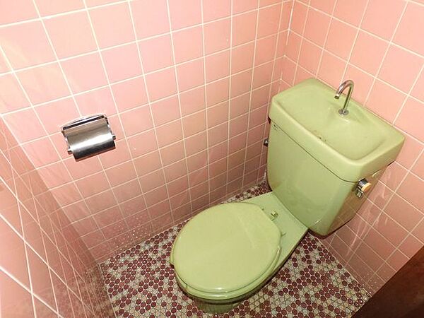 トイレを拡大表示