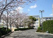 高砂市立伊保小学校 徒歩9分。 720m