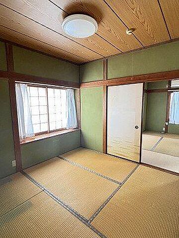 室内 尾道市栗原町