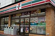 セブンイレブン 新宿グランドプラザ店（41m）