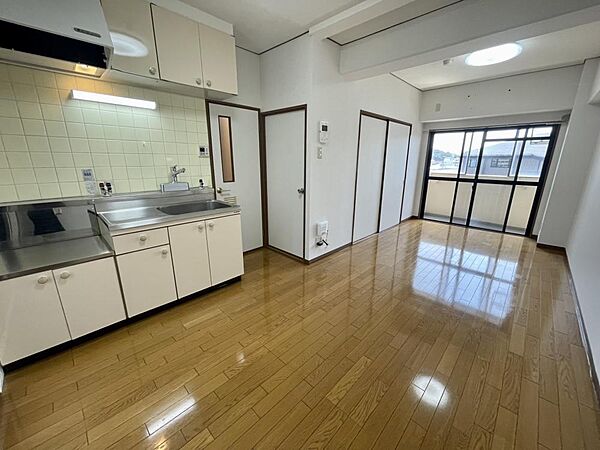 ファミティ弐番館 ｜大阪府羽曳野市誉田3丁目(賃貸マンション1LDK・4階・38.77㎡)の写真 その3