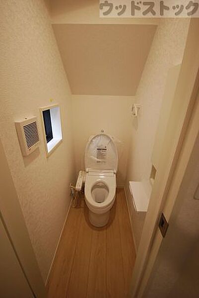 トイレを拡大表示