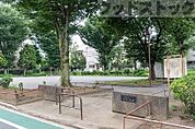 板橋区立高島平一丁目公園 徒歩7分。 510m