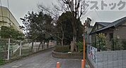 雑田堀緑道 徒歩14分。 1090m