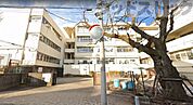 西東京市立谷戸第二小学校 徒歩7分。 530m