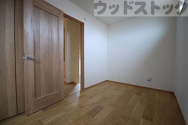 洋室を拡大表示