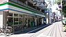 周辺：ファミリーマート まるいし祖師谷店 徒歩10分。 770m