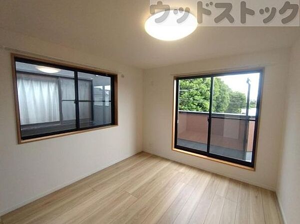 寝室を拡大表示