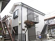 閑静な住宅街にあります