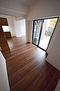 ★明るい洋室ですね★