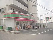 100円ローソン 150m