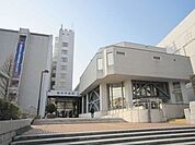 調布市役所 750m