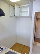 ★キッチン横の上部収納です★