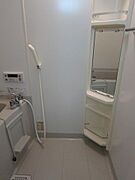 ★鏡付き！シャンプーなど置けます★