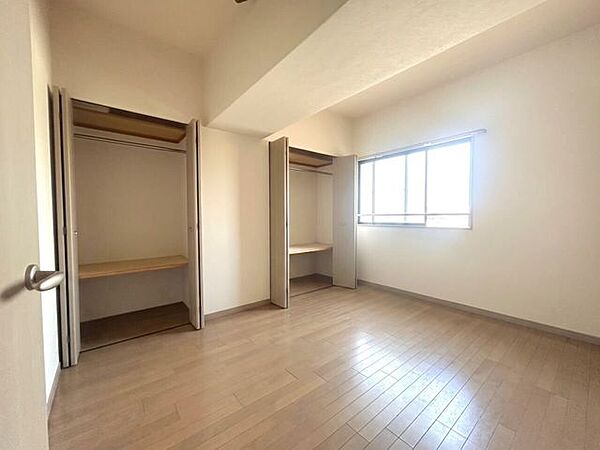洋室を拡大表示