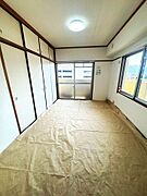 【最寄り駅まで徒歩5分圏内】ホワイトキャッスル若松駅前♪若松中央小・若松中学校♪システムキッチン♪