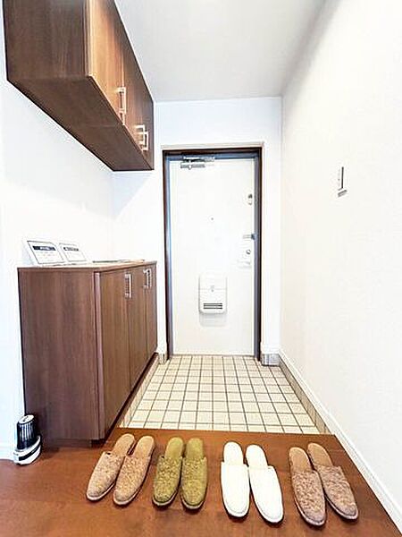 玄関を拡大表示