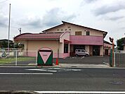 一色保育園【住宅街に位置し安心の環境で、手作り給食や日々の活動を大切に子どもの成長を見守る温かな保育園です。HPで園の様子も確認でき安心です。】 330m