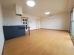 サンライズ豊坂 702 号室 7階ワンルームのリビング/ダイニング