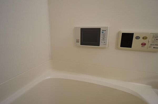 画像27:浴室TV