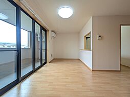 パシフィックヒルズ本郷 203 号室 2階1LDKのリビング/ダイニング