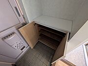 シューズボックス