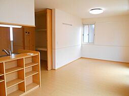 ウィット土居田町 201 号室 2階1LDKのリビング/ダイニング