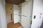 シューズボックス
