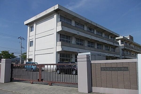 画像20:石巻市立開北小学校まで400m