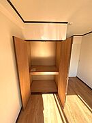 洋室6帖　　　　　クローゼット