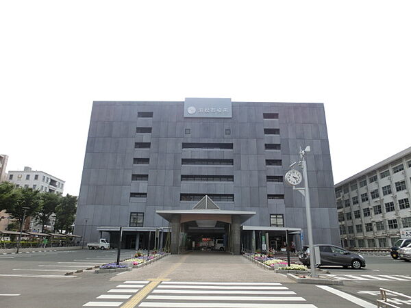 画像22:浜松市役所・中区役所（564m）