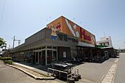 フードマーケットMom方丈店（647m）