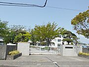 磐田南小学校まで220m