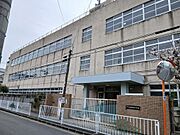 高井田東小学校まで徒歩6分