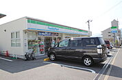 コンビニ「ファミリーマート広島井口台店まで653ｍ」