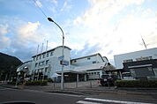 役所「呉市役所安浦市民センターまで1602ｍ」