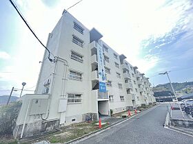 ビレッジハウス宮ヶ迫3号棟  ｜ 広島県呉市焼山宮ヶ迫2丁目（賃貸マンション2K・3階・33.54㎡） その1