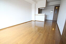 レンレン　ロイヤルガーデン 6階ワンルームのリビング/ダイニング