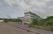 新潟市立五十嵐中学校（310m）