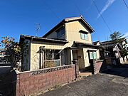 南西角地で陽当たり良好！道路は3.8m、4mです。